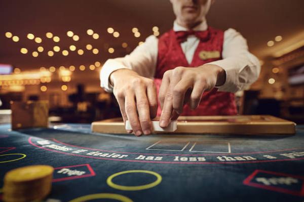 What Players Should Check in a Singapore online casino